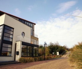 Upscale Apartment in Cadzand-Bad Zealand with seaview